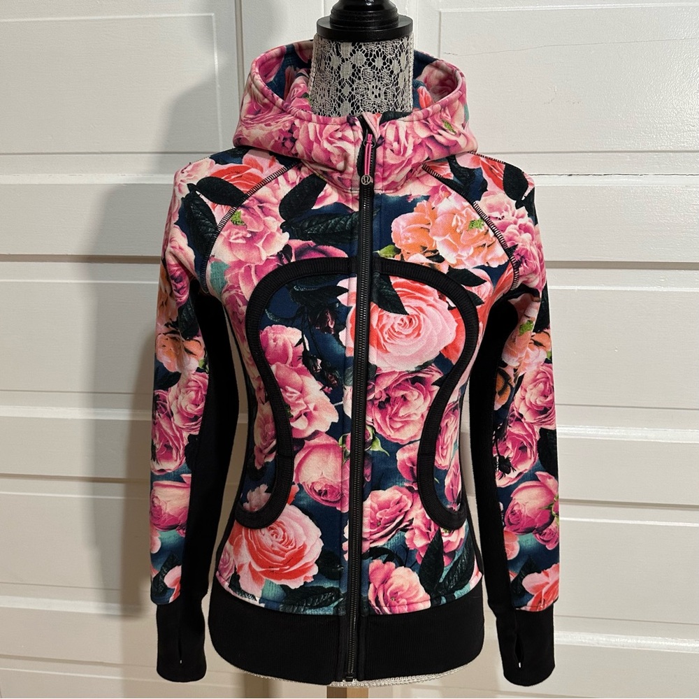 RARE Lululemon Scuba Hoodie II Size 4 Secret Garden / Vintage Pink